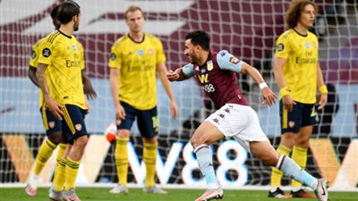 شاهد - تريزيجيه يجلد شباك آرسنال ويضع أستون فيلا في المقدمة