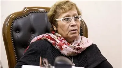 بعد ضبط الخلية الإخوانية.. عميدة الإعلام سابقًا توجه رسالة للمصريين