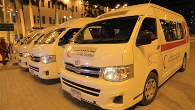 الهلال الأحمر المصري يواصل تعقيم محطات السكك الحديدية (صور) 