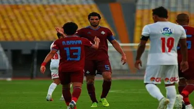 الزمالك يحصل على توقيع «نجم بيراميدز».. والأهلي يتدخل لإفساد الصفقة