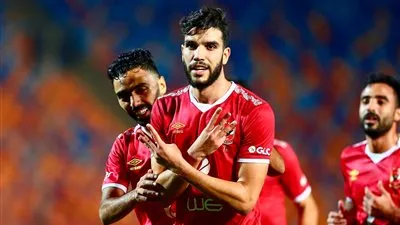 بعد عودته للأهلي.. مخاوف من تجميد أزارو