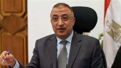 محافظ الإسكندرية: شاطيء مجاني في سيدي بشر.. والدخول بالبطاقة