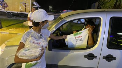 بالتزامن مع يوم الالتهاب الكبدي.. توزيع هدايا ومطبوعات على المواطنين للتوعية بالصحة العامة