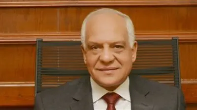 محافظ الجيزة: وقف مشرف وسائق نظافة عن العمل لمدة 3 أشهر