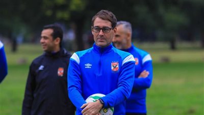 فايلر يتخذ قرارًا جديدًا بشأن معاري الأهلي