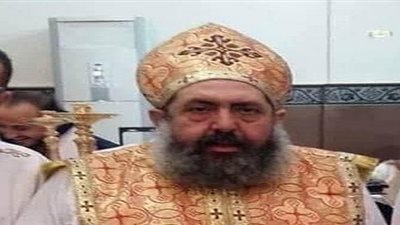 وفاة قمص متأثرا بإصابته بكورونا في أسيوط