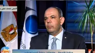 حماية المستهلك: السيسي بدأ يفكر في رفاهية المصريين (فيديو)