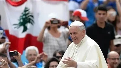 البابا فرنسيس يصلى من أجل ضحايا لبنان