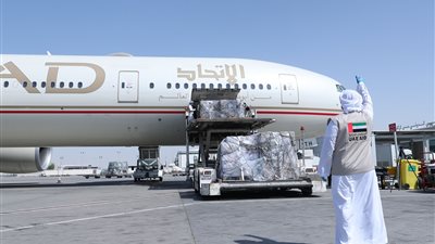 الإمارات ترسل طائرات مساعدات طبية إلى لبنان لمكافحة كورونا
