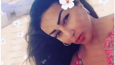 سمية الخشاب تستعرض أنوثتها من على شاطئ البحر