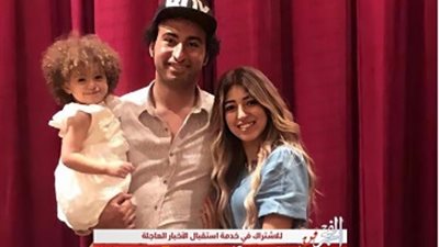 شاهد.. أحدث ظهور لـ على ربيع وزجته ندي محمود