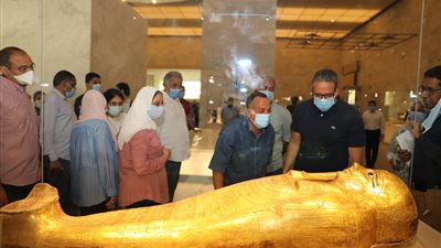 تمهيدًا لافتتاحه.. جولة تفقدية لوزير السياحة والآثار بالمتحف القومي للحضارة