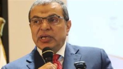 وزير القوى العاملة يدلي بصوته في انتخابات مجلس الشيوخ