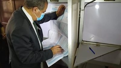 وزير التموين يُدلى بصوته فى انتخابات مجلس الشيوخ 