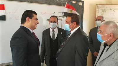 محافظ البحيرة ورئيس جامعة دمنهور يتابعان سير العملية الانتخابية لمجلس الشيوخ داخل اللجان (صور)