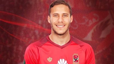 بعد رحيله إلى بيراميدز.. تعرف على كل ما قدمه رمضان صبحي مع الأهلي