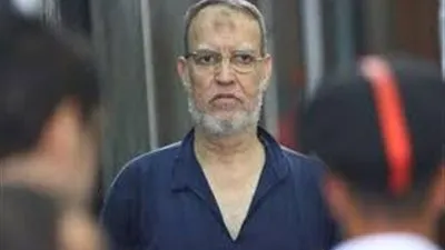 دفاع عصام العريان: حصل على 7 مؤبد وحكم إعدام.. وبراءة في أحداث الاستقامة