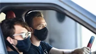 القبض على نجم برشلونة 