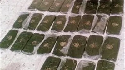 إرسال مخدرات ضبطت بحوزة شخصين في التجمع للمعمل الكيميائي