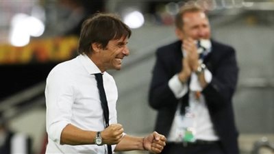 أنطونيو يختلق الأعذار أمام إشبيلية