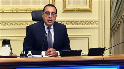 رئيس الوزراء يشدد على تطبيق الإجراءات الاحترازية