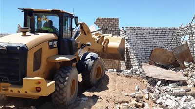 محافظ أسوان: إزالة 30 حالة تعدي وتحويل 6 أشخاص للنيابة العسكرية