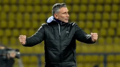 نجم الزمالك السابق: قرار الانسحاب من قمة 99 لم يكن موفقًا.. وكارتيرون أفضل من جروب