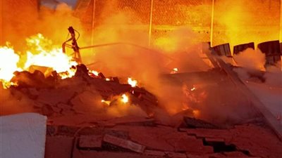 إخماد حريق اندلع في شركة بشارع الهرم