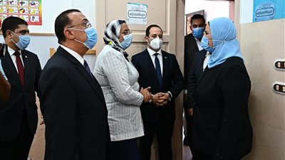 وزيرة التضامن تتفقد مجمع الدفاع الاجتماعي بالإسكندرية (صور)