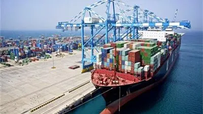 تداول 120 ألف طن و1782 حاوية و10837 شاحنة عامة بميناء الإسكندرية خلال 24 ساعة