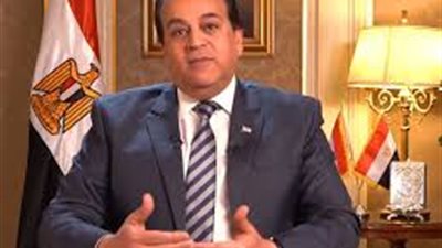 بعد فرض رسوم الرسوب.. وزير التعليم العالي يوجه رسالة للطلاب