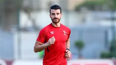 صفقة دفاعية على طاولة الأهلي لتعويض إصابة متولي