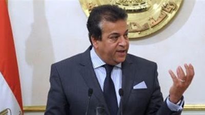 وزير التعليم العالي يزف بشرى سارة لطلاب علمي رياضة (فيديو)