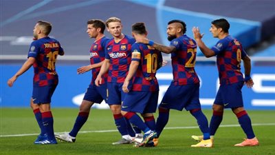 غياب 13 لاعبا عن برشلونة