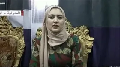 الأولى على دبلوم تجارة: 