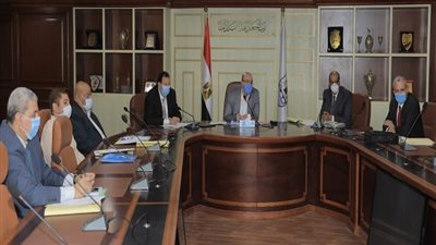 محافظ بني سويف يترأس اجتماع لجنة اختيار قيادات الزراعة