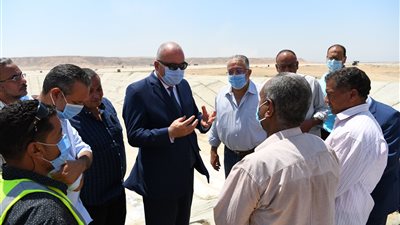 محافظ قنا: تنظيم قافلة طبية مجانية بقرية أبنود