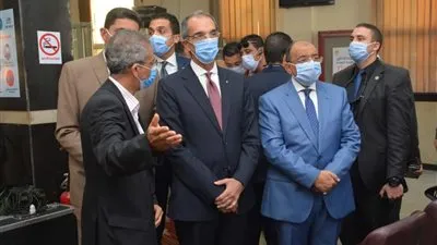 3 وزراء يشهدون إطلاق تقديم خدمات الشهر العقارى بالمركز التكنولوجي 
