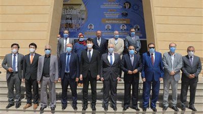 محافظ بني سويف والسفير الكوري الجنوبي يزورا الجامعة التكنولوجية