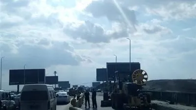 عاجل.. إغلاق طريق رأس غارب اتجاه الشيخ فضل لوجود سيول