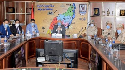 محافظ بني سويف بـ