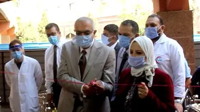وزير التعليم العالي يفتتح مجمع العنايات المركزة بجامعة المنصورة