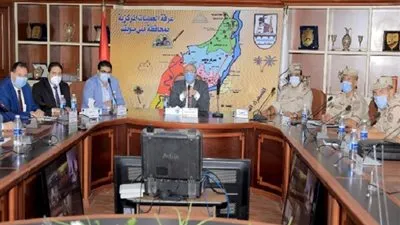 محافظ بني سويف من غرفة العمليات: إعادة الشيوخ أجريت في أجواء مناسبة (صور)