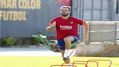 رسميا.. برشلونة يعلن تعافي نجميه من فيروس كورونا 
