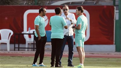  الكشف عن حقيقة مفاوضات بيراميدز مع فايلر