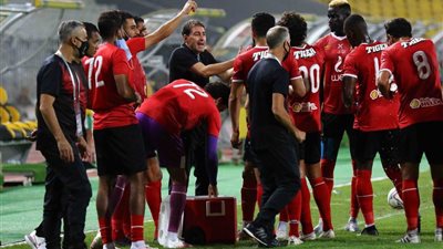 فايلر يكشف سبب تغيير ربيعة أمام الاتحاد