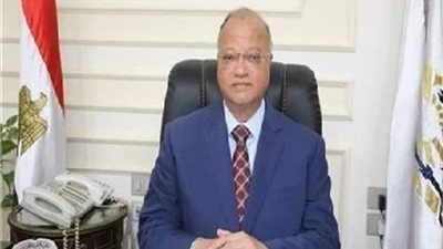 محافظ القاهرة يشدد على الإلتزام بالإجراءات الاحترازية بالأحياء والهيئات