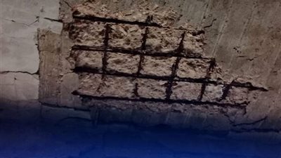 رغم تعليمات محافظ البحيرة.. رئيس دمنهور ينتظر وقوع كارثة انهيار المنازل الخطرة (صور)