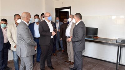 محافظ بني سويف يتفقد المعهد العالي للتكنولوجيا (صور)