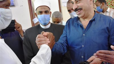 جولة ميدانية لمحافظ أسوان بالقرى للاستماع لمشاكل المواطنين